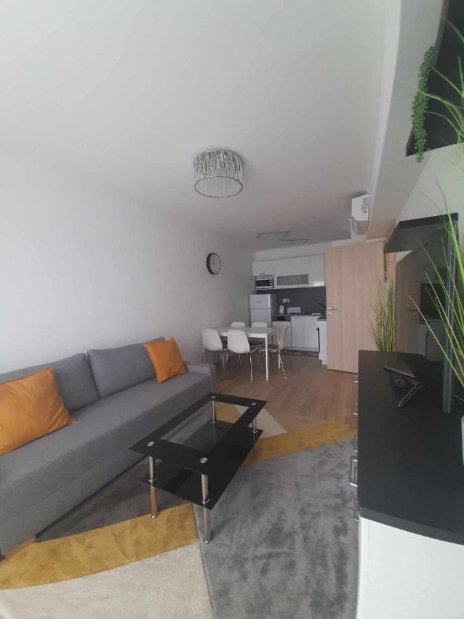 Silver Side Apartments Сиофок Екстериор снимка
